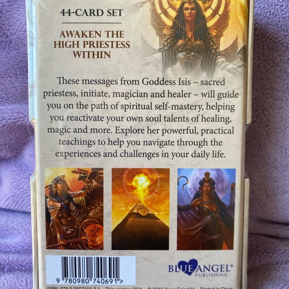 Isis Oracle Fortune Telling Pocket Edition Travel Deck Urban Outfitters Goddess - Picture 2 of 2